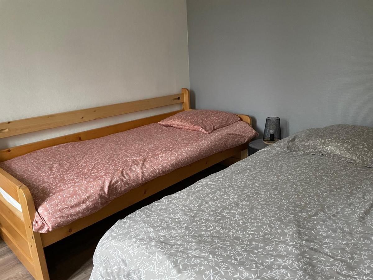 Location La Ferte, Calme Et Proximite Centre Ville Classe 3 Etoiles Lons-le-Saunier Eksteriør billede