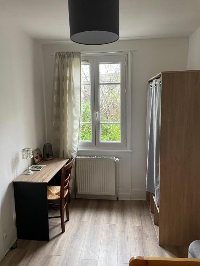 Location La Ferte, Calme Et Proximite Centre Ville Classe 3 Etoiles Lons-le-Saunier Eksteriør billede