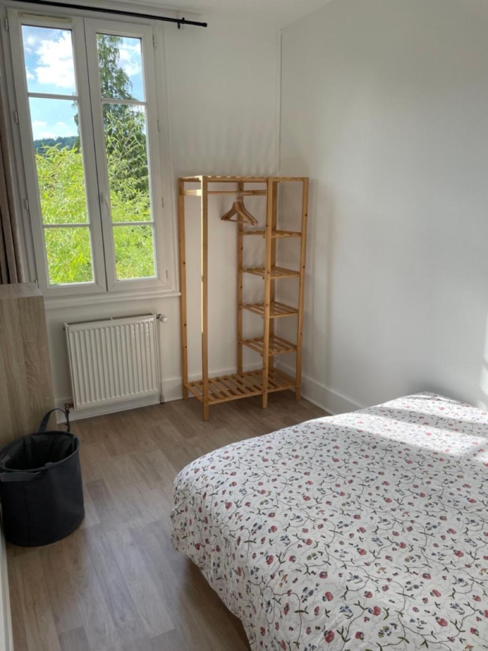 Location La Ferte, Calme Et Proximite Centre Ville Classe 3 Etoiles Lons-le-Saunier Eksteriør billede